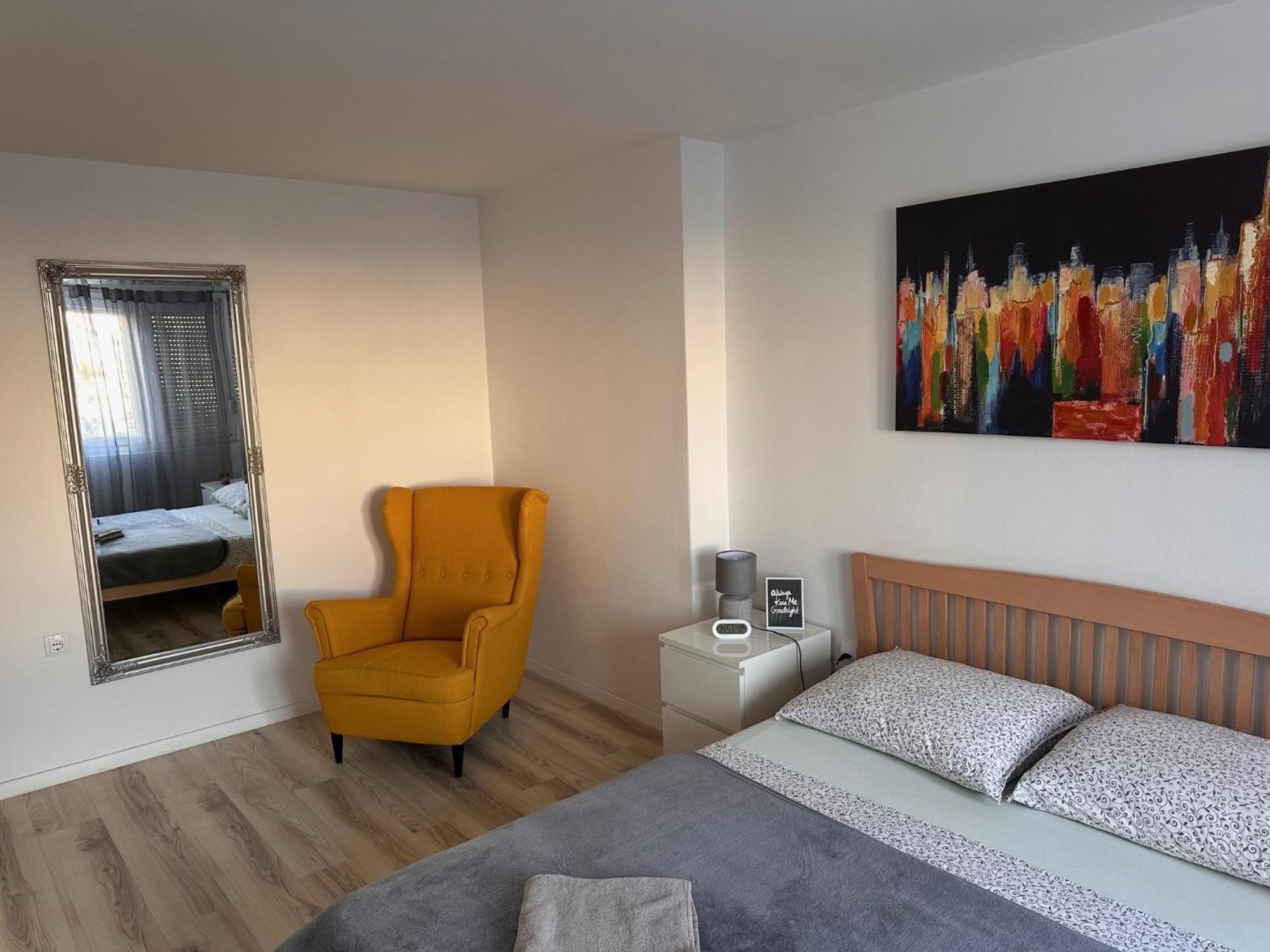 Apartament Ella Mare *